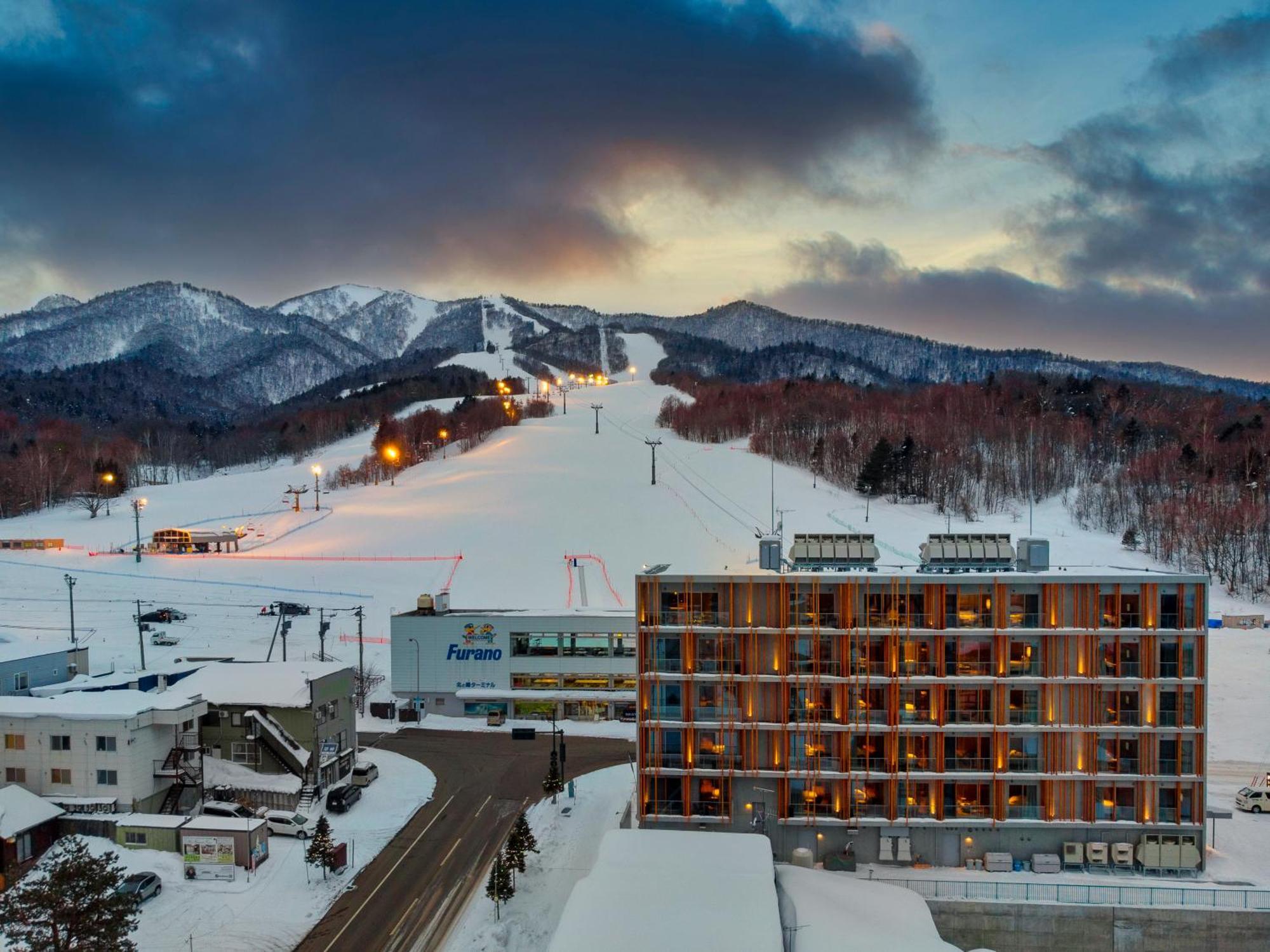 Fenix Furano Aparthotel Bagian luar foto